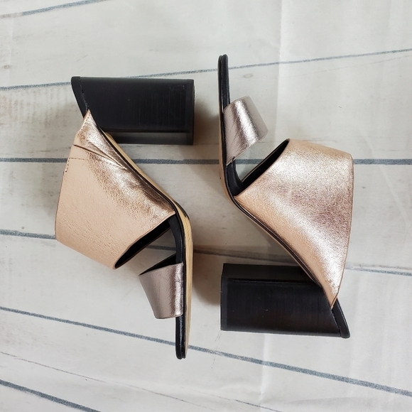 Dolce Vita Rocko Metallic Leather Mule Slides Rose  Gold Pewter Size 8.5 - Picture 14 of 16